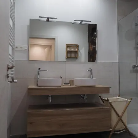 Appartamento Etxe Maitia Flat Ideal For Office And Families And Friends
